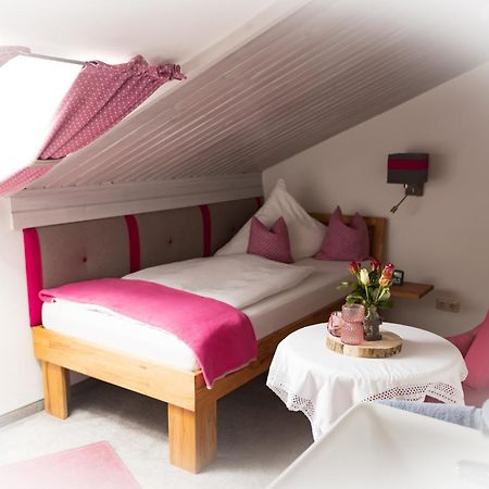 Gaestehaus Sattlerhof 베르나우암히엠지 외부 사진